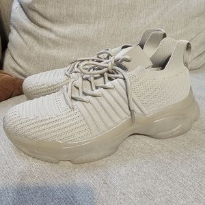 Cushioaire Apolo t knit fashion sneaker 8.5